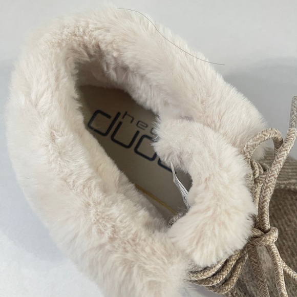 Hey Dude Britt Size 7 Nut Light Brown Faux Fur Lined Shoes - Picture 6 of 6